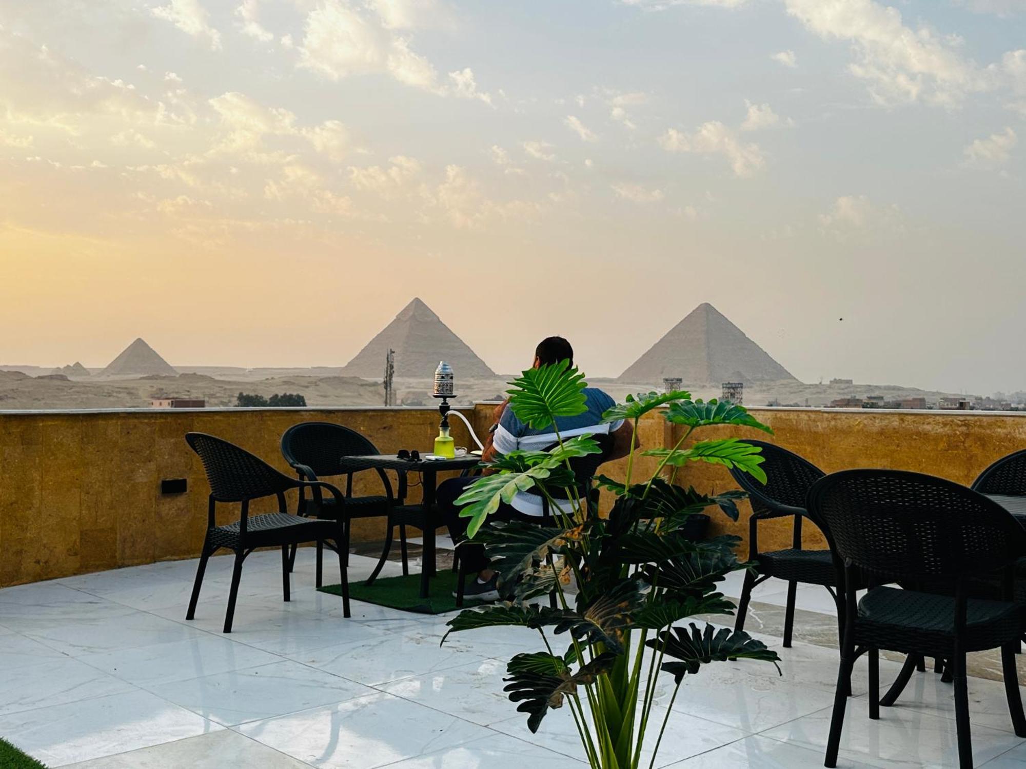Golden Mask Pyramids Inn Kafret el-Gabal Exterior photo