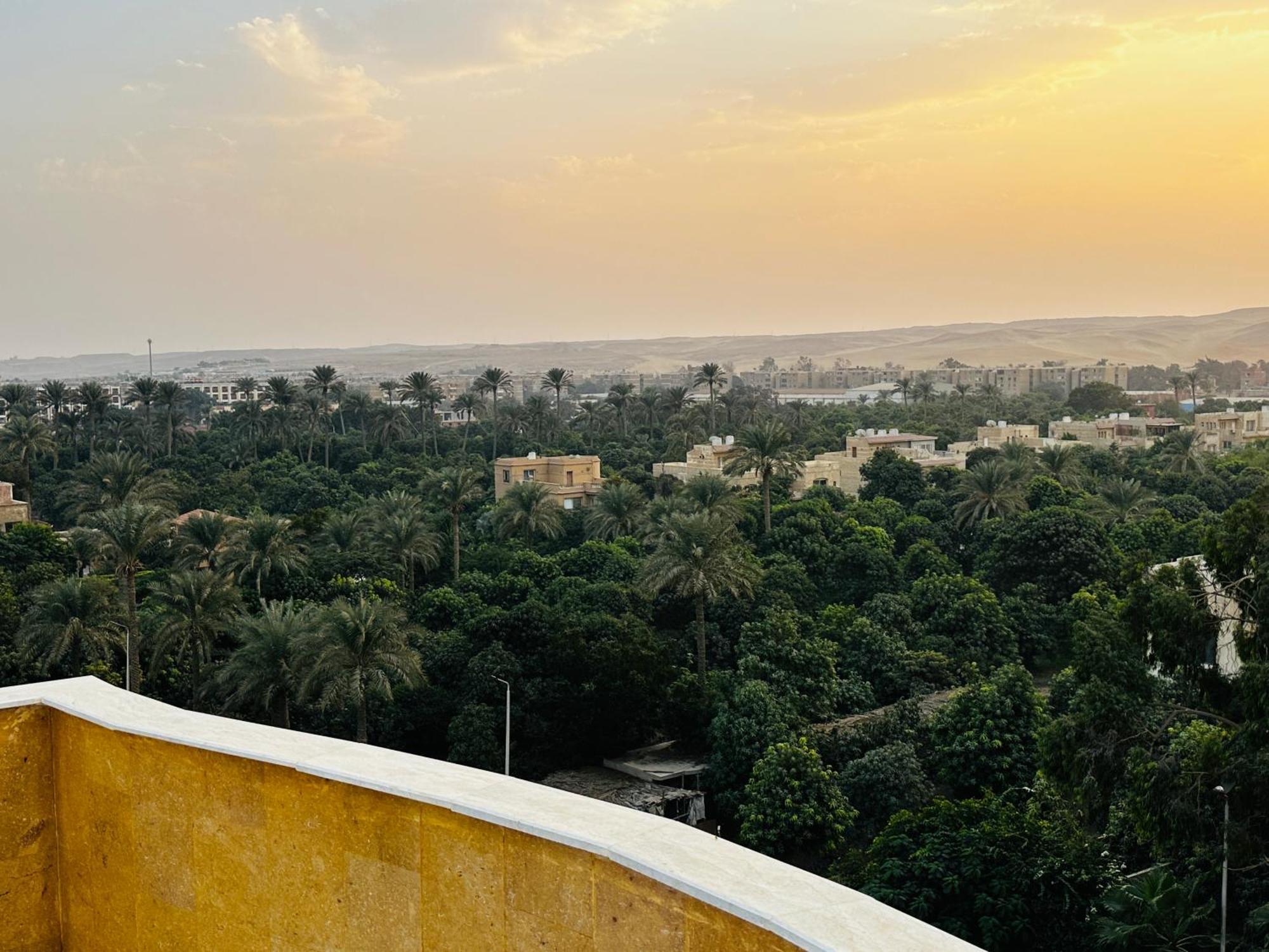Golden Mask Pyramids Inn Kafret el-Gabal Exterior photo