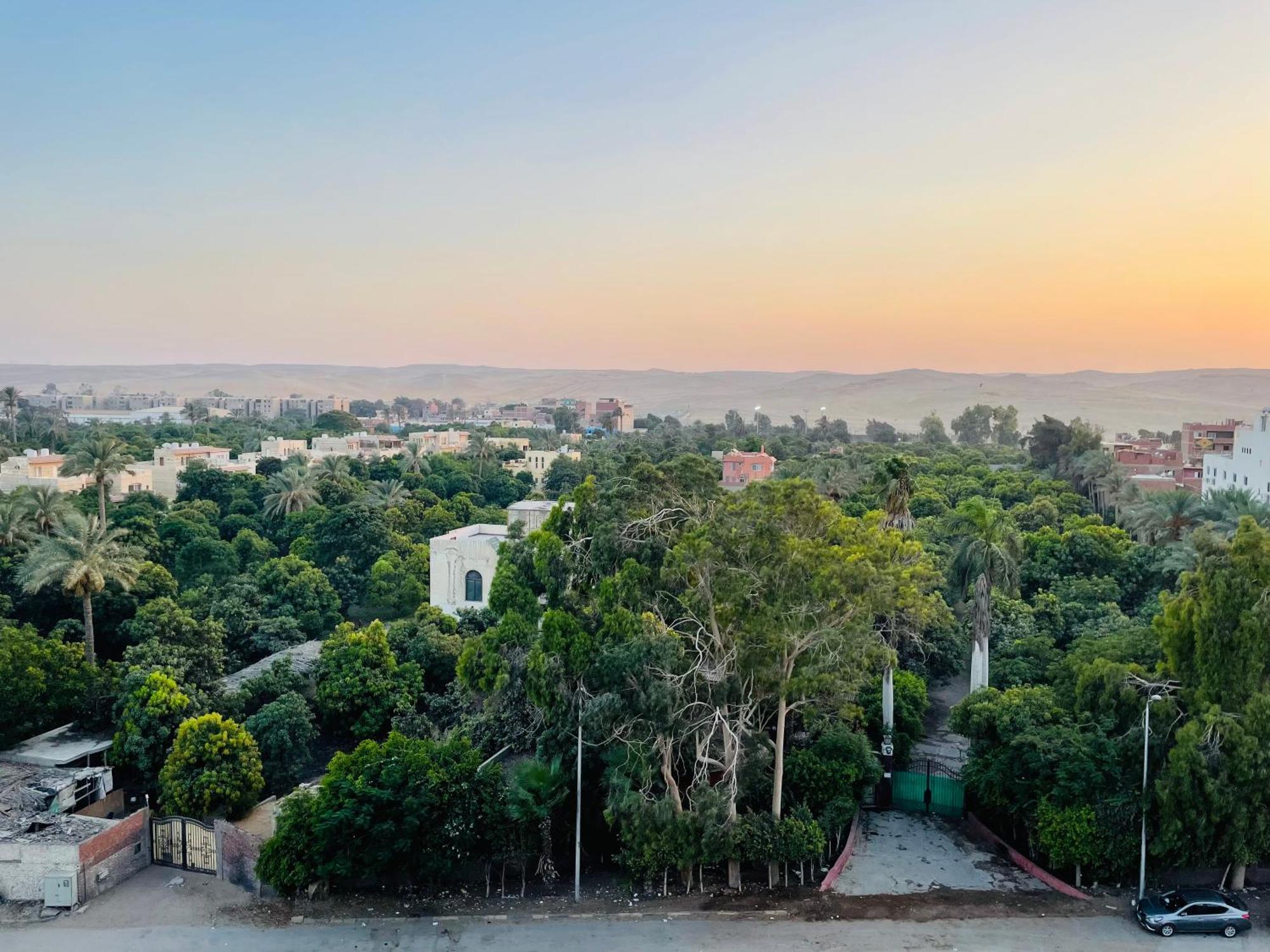 Golden Mask Pyramids Inn Kafret el-Gabal Exterior photo