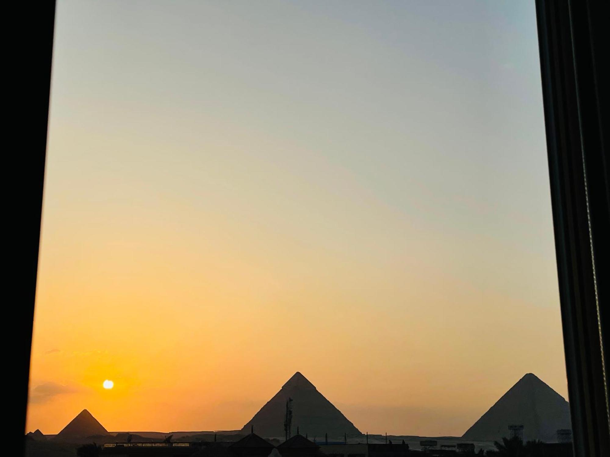Golden Mask Pyramids Inn Kafret el-Gabal Exterior photo