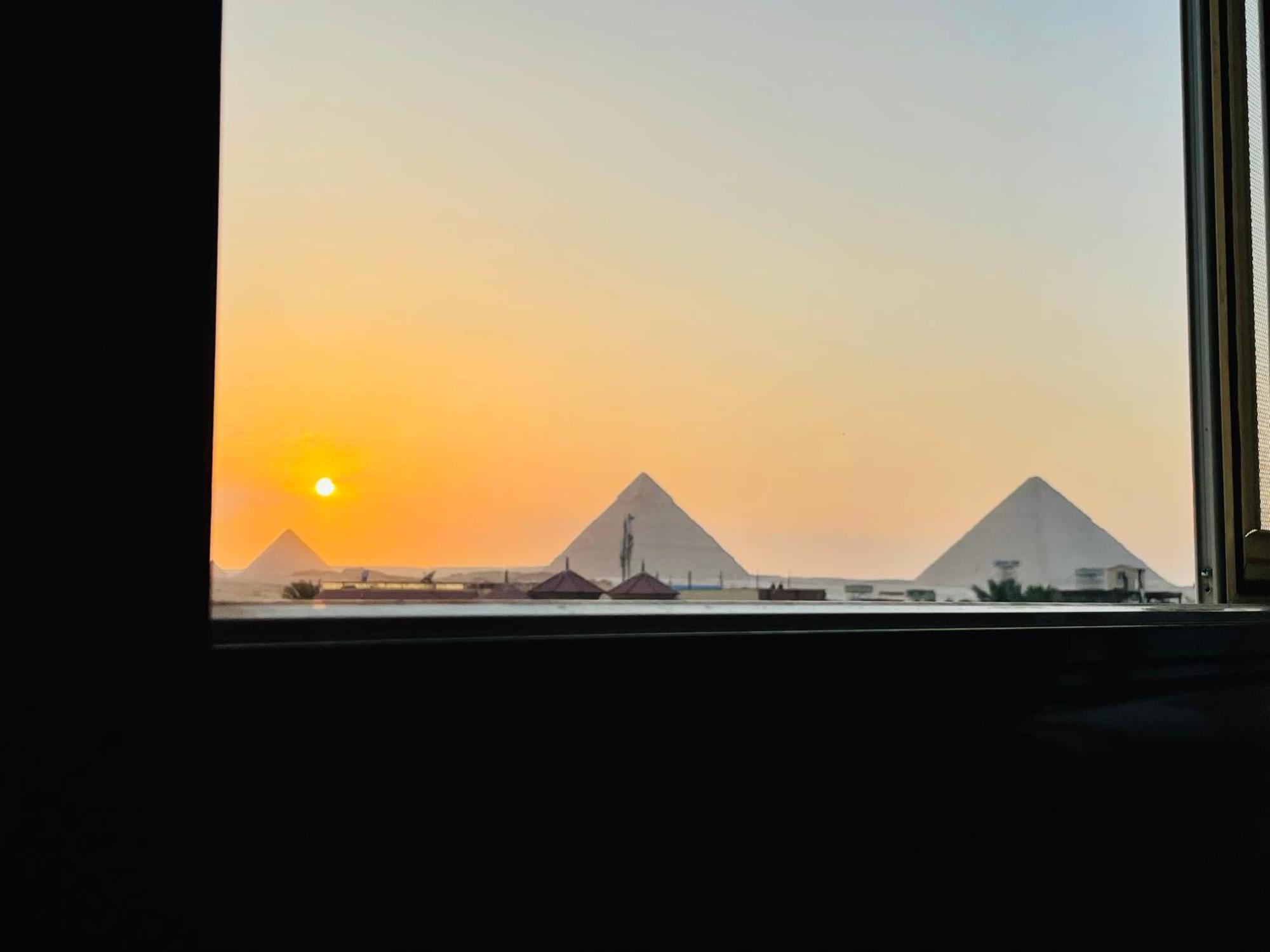 Golden Mask Pyramids Inn Kafret el-Gabal Exterior photo